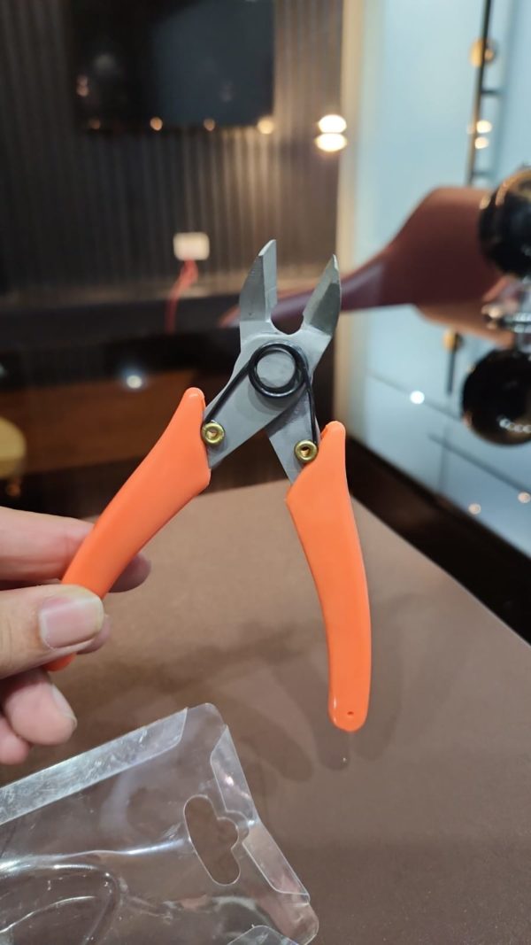 Wire Cutter