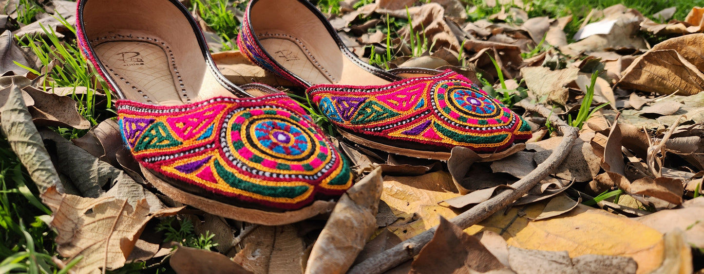 Traditional Khussa
