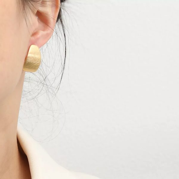 Wavy Studs
