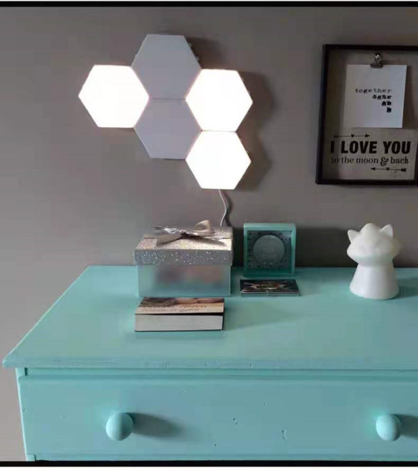 Hexagonal Honeycomb White Wall Light