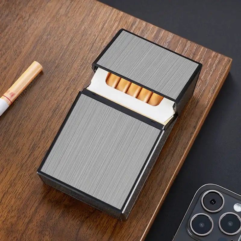 Cigarette Case with Jet Lighter